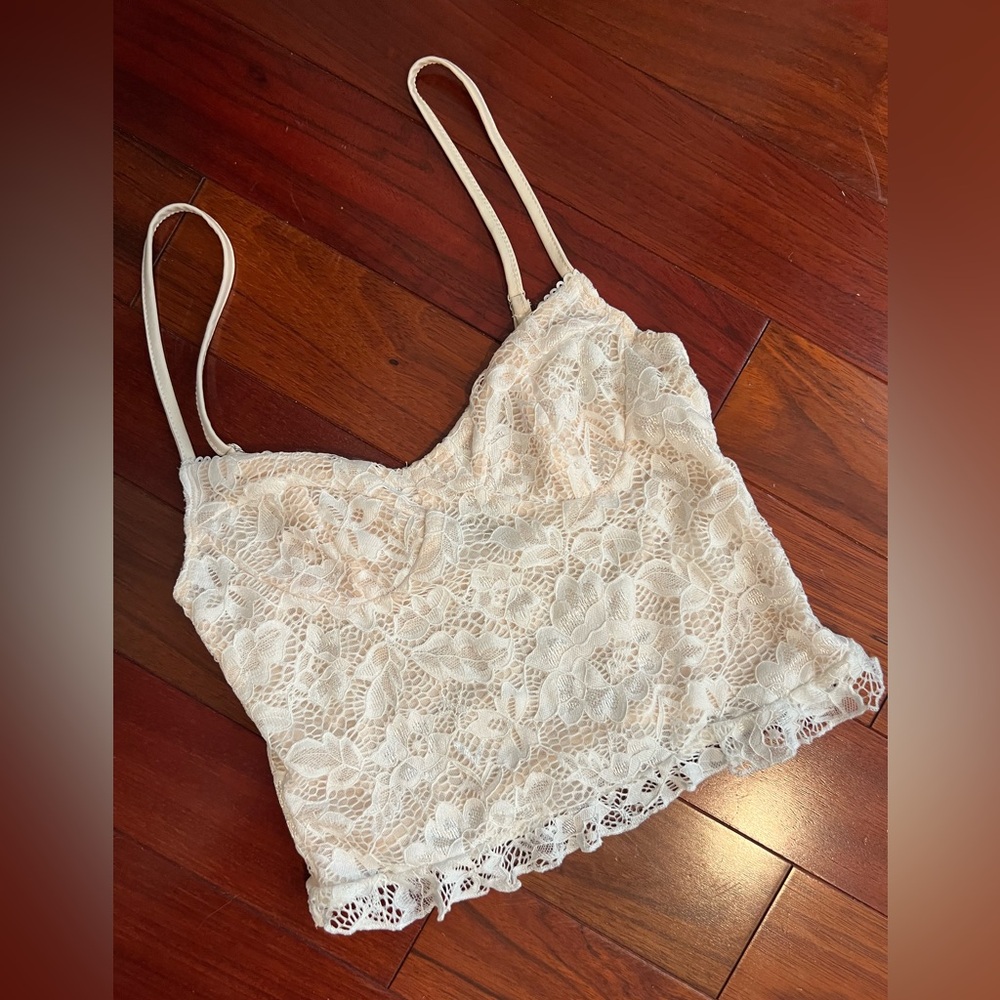 PEPPERMAYO ✨- Crystal Clear Lace Top